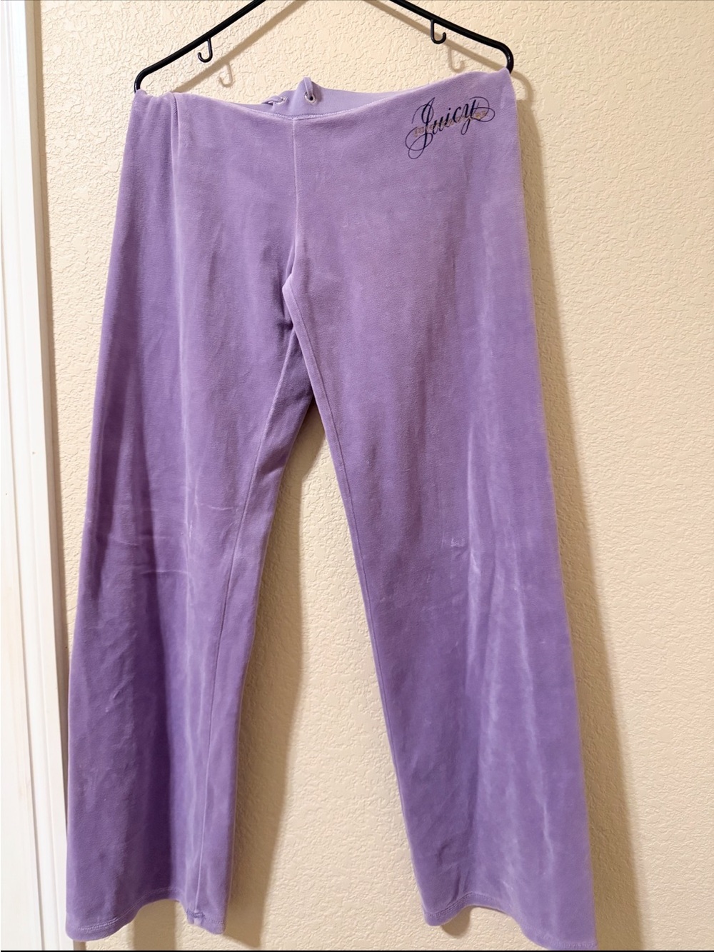 Juicy Couture Lilac Velour Label Patch pants